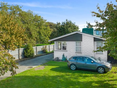 25 Main North Road, Woodend