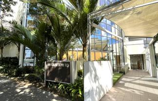 Medical solution opposite Auckland Hospital