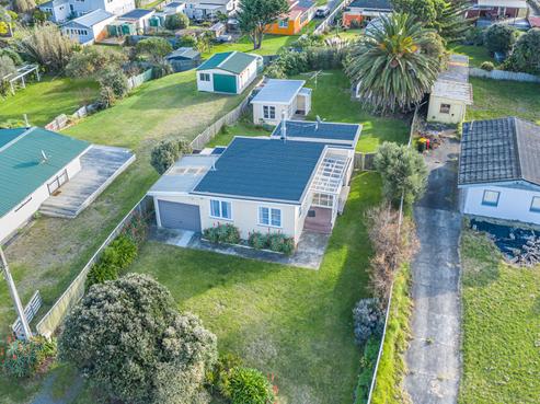 79 Kahukura Avenue, Waitarere Beach