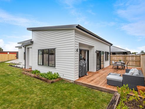 42 Tuatahi Avenue, Solway