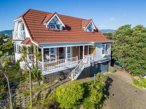 151 Weggery Drive, Waikanae Beach