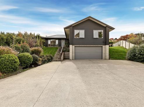 6 Cotswold Court, Lower Shotover