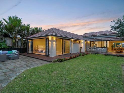 168 Saint Andrews Road, Epsom