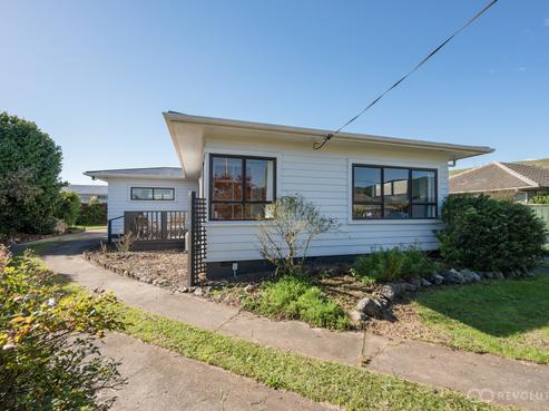 8 Palm Avenue, Stoke
