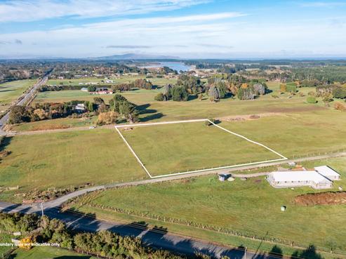 83 Otatara Road, Otatara