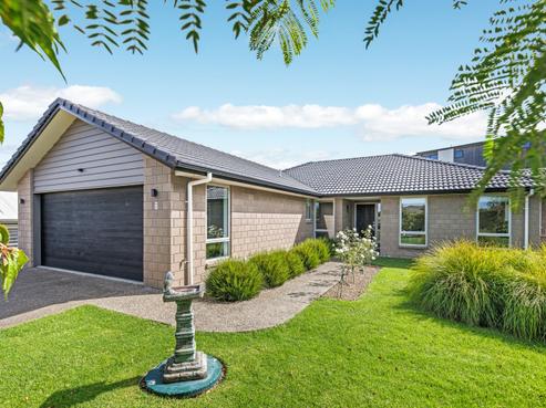 7 Laly Haddon Place, Matakana
