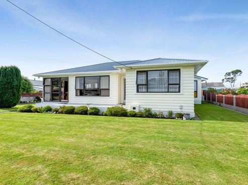 82 Blake Street, Waitara