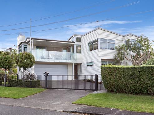 1 Riverview Road, Panmure
