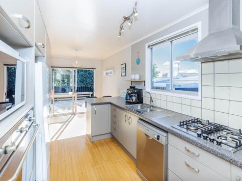 88 Saxbys Road, Deanwell