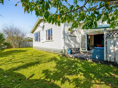 239 Coronation Avenue, Welbourn