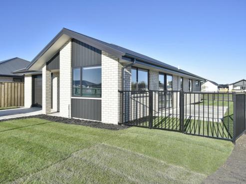 2 Antill Street, Woodend
