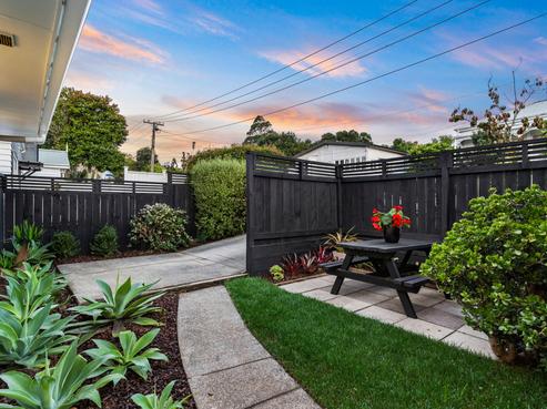 2/45 Third Avenue, Kingsland