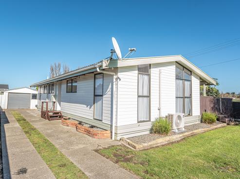 69 Fox Road, Springvale