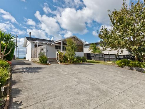738 East Coast Road, Pinehill