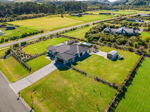 1 Ribbonwood Lane, Kinloch