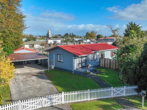 6 Walton Place, Ngatea