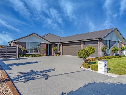 30 Sutherland Drive, Woodend Beach
