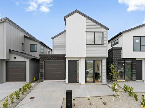 23 Bronzewater Drive, Silverdale