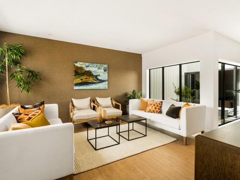 45 Bearing Parade, Long Bay