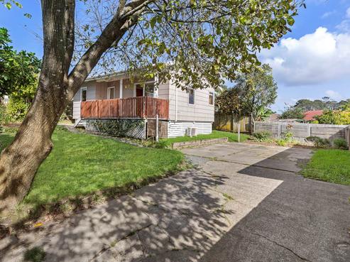 2/4 Ashbourne Place, Glendene