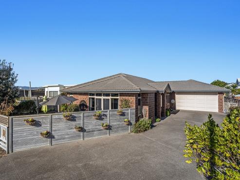 12 Muriwai Boulevard, Opotiki and Surrounds