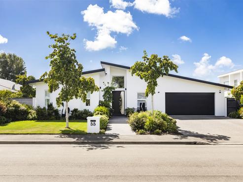55 Applefield Court, Northwood