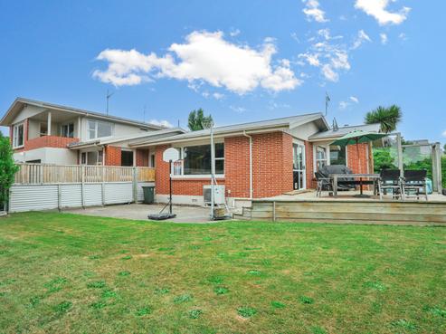 44 Gladstone Terrace, Gladstone