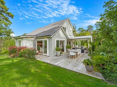 18B Hobbs Road, Matakatia