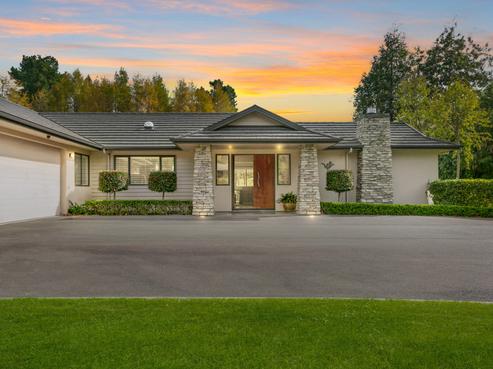 19 Maple Grove, Acacia Bay