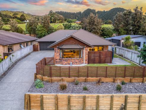22 Bluewater Place, Paraparaumu