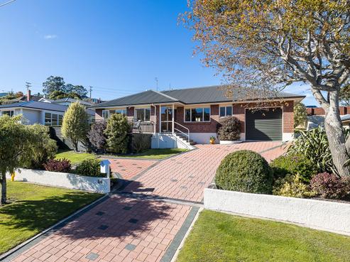 398 Pine Hill Road, Pine Hill