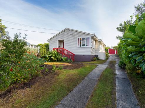 9 Haumia Street, Paekakariki