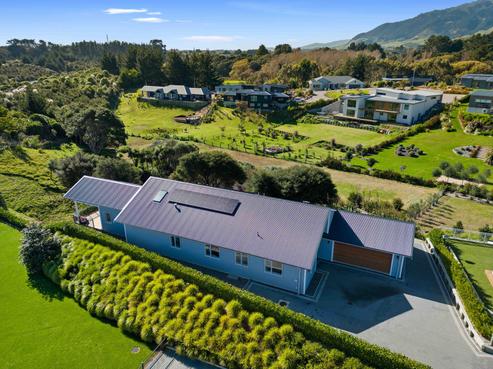 9 Lamont Place, Waikanae