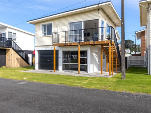 100 Eighth Avenue, Urenui
