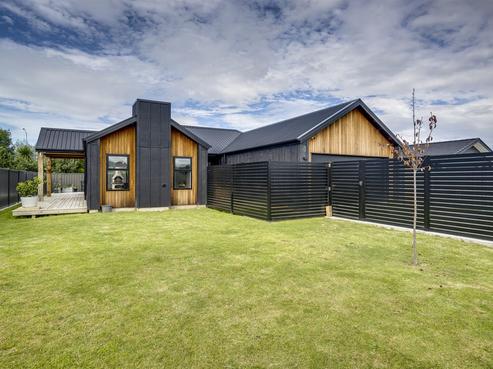 29 Young Place, Taradale