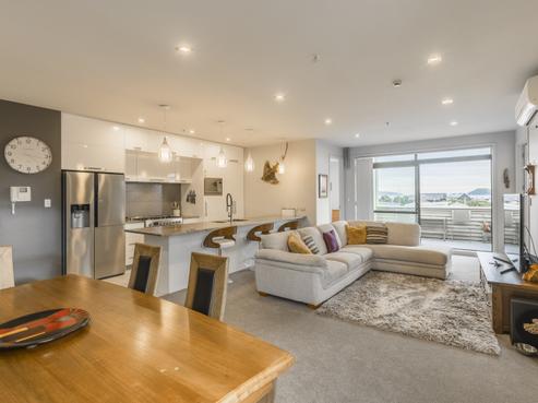 19/374 Jackson Street, Petone
