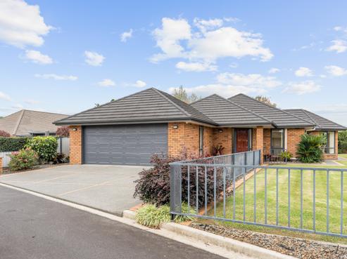 18 Chatsfield Place, Kamo