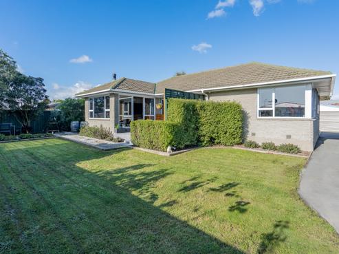 5 Denise Crescent, Hornby