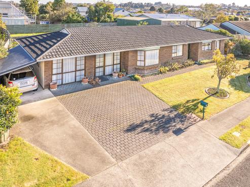 4 Hampton Place, Springvale