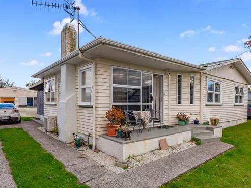 10 Allan Street, Glenholme