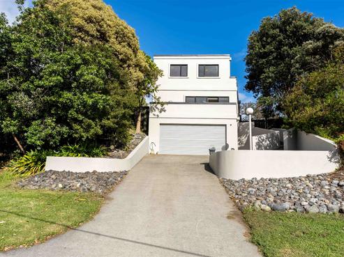4 Flaxmere Street, Waikanae Beach