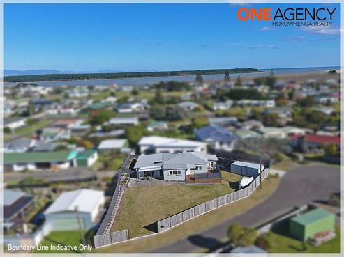 2 Watchorn Place, Foxton Beach