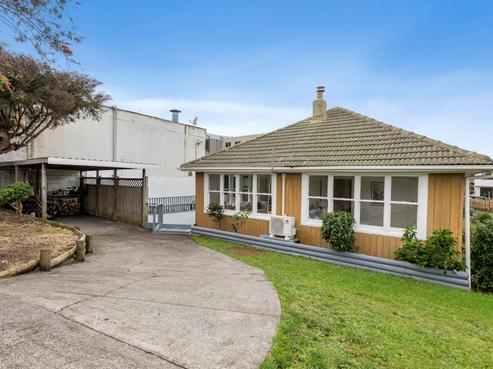 8 White Swan Road, Mount Roskill