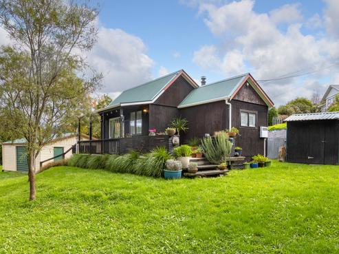13 Renall Street, Featherston