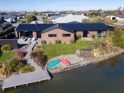 19 Torbay Avenue, Huntingdon/Lake Hood