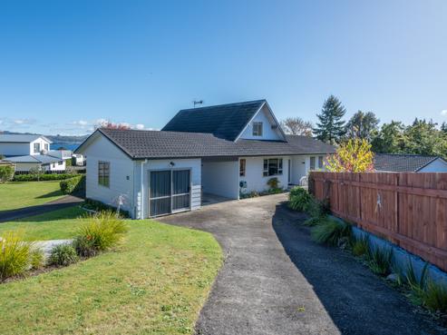 12 Normand Place, Richmond Heights