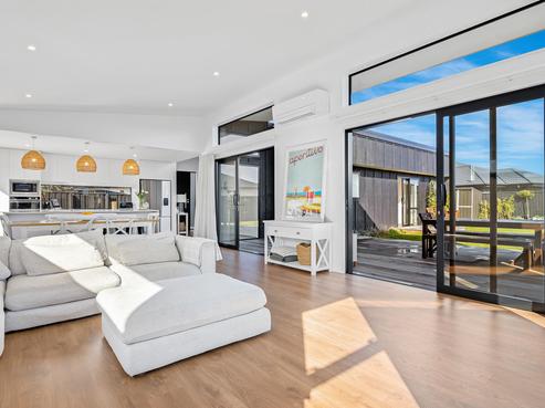 29 Helicon Street, Pegasus