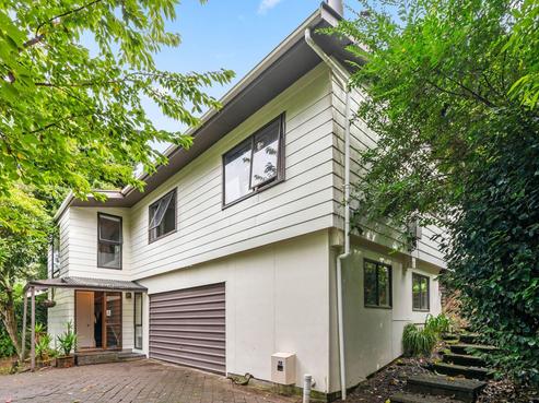 7 Tihi Road, Springfield
