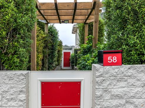 58 Grants Road, Marchwiel