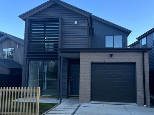 13 Aquamarine Avenue, Wainui